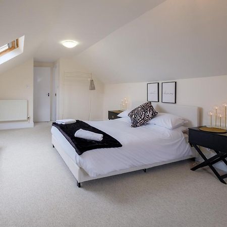 Luxury Living, Stylish Modern Apartment In The Heart Of Ryde Ryde  Luaran gambar