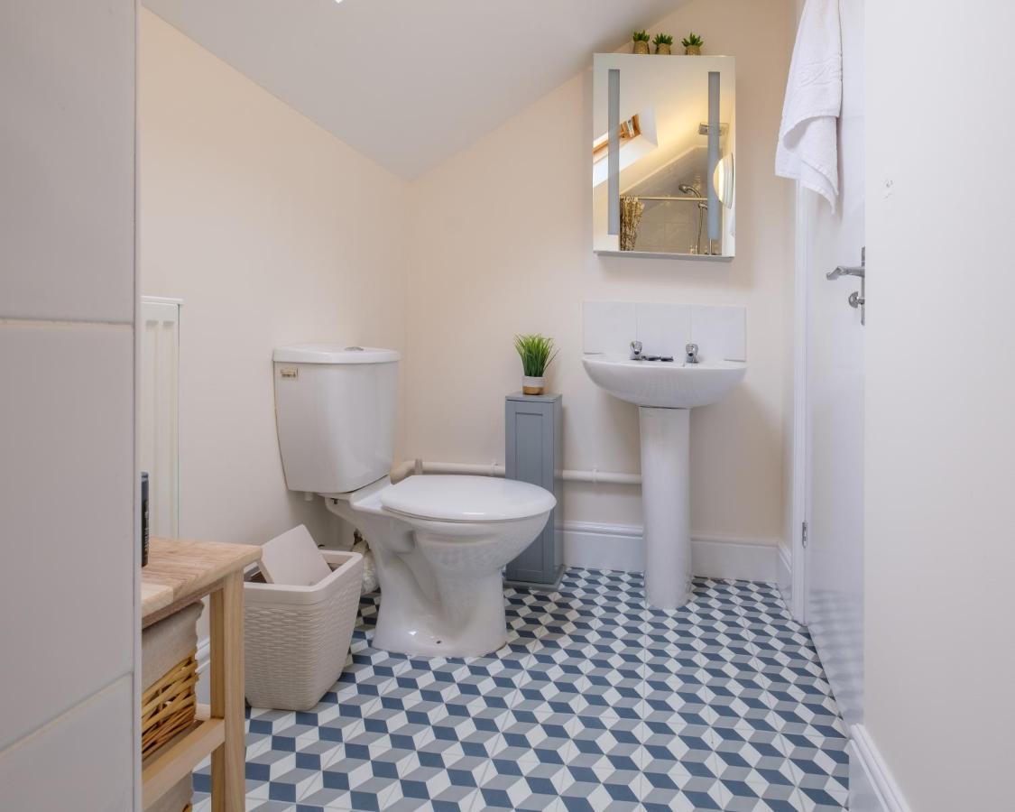 Luxury Living, Stylish Modern Apartment In The Heart Of Ryde Ryde  Luaran gambar