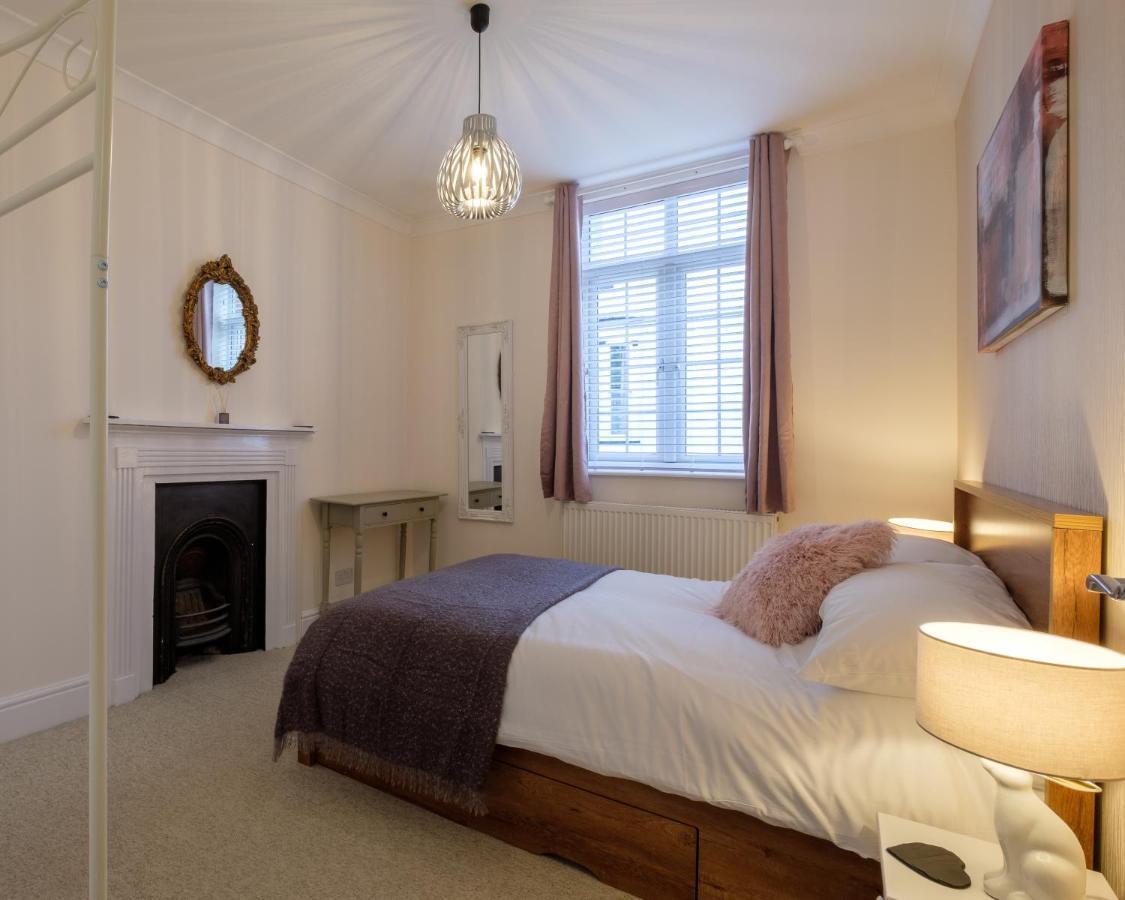 Luxury Living, Stylish Modern Apartment In The Heart Of Ryde Ryde  Luaran gambar
