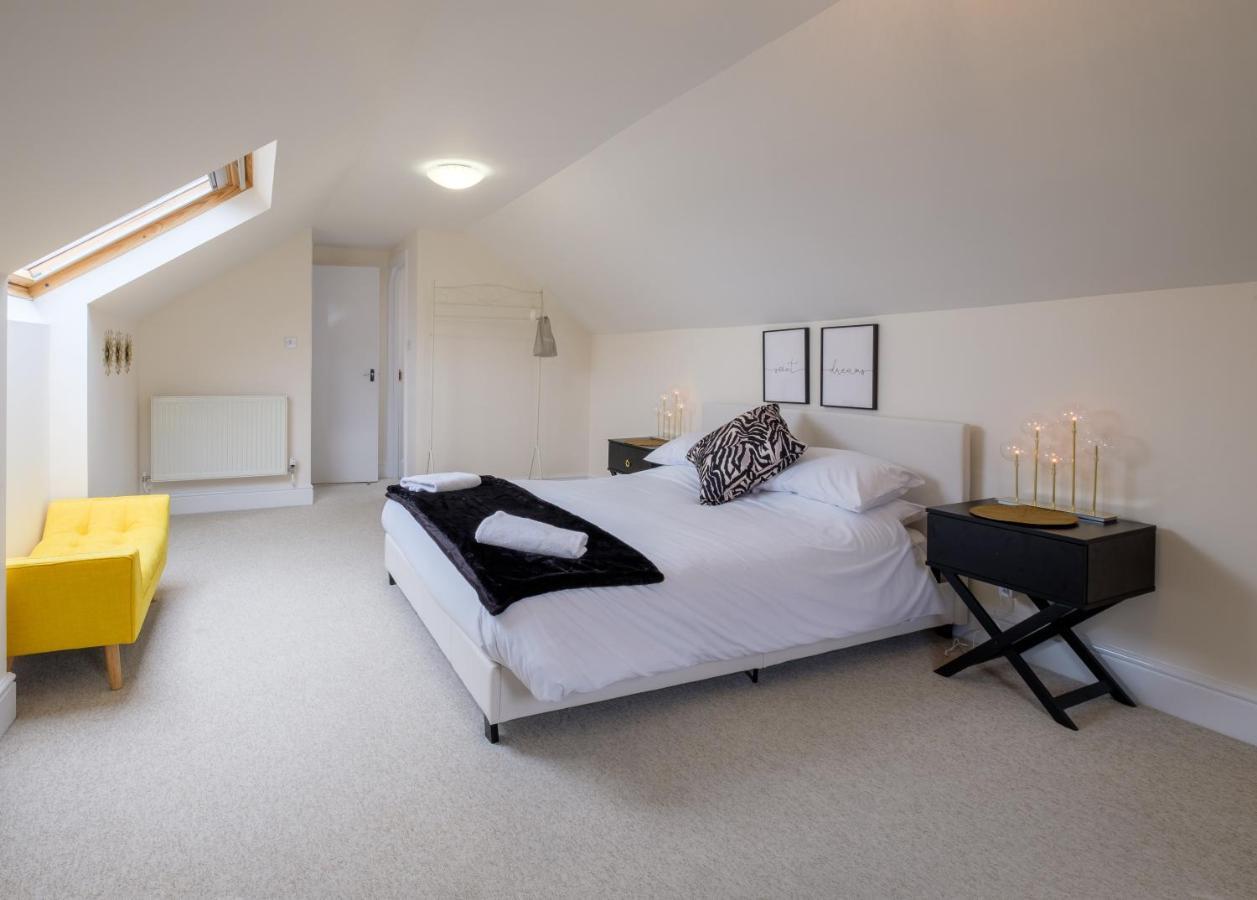 Luxury Living, Stylish Modern Apartment In The Heart Of Ryde Ryde  Luaran gambar