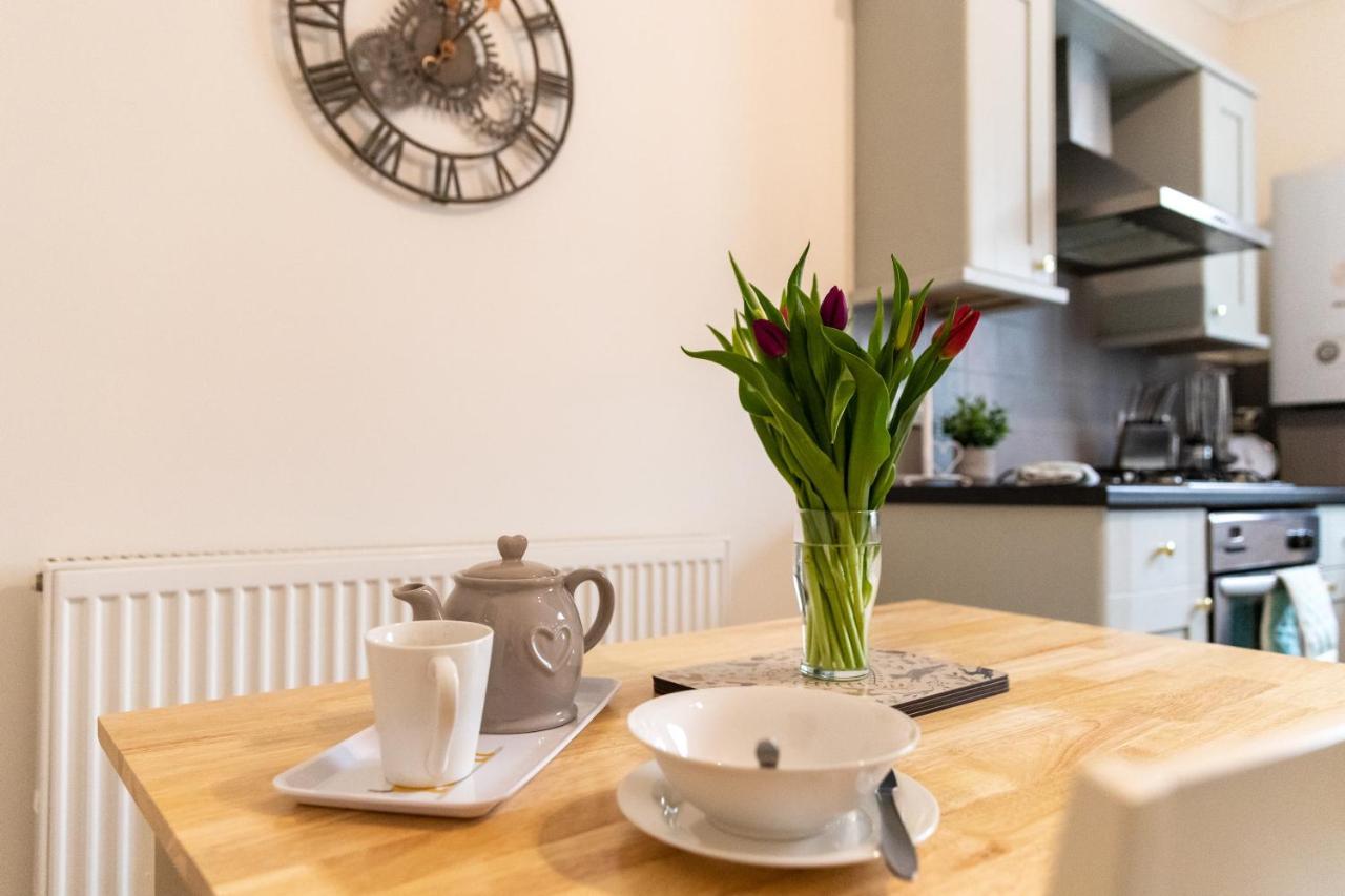 Luxury Living, Stylish Modern Apartment In The Heart Of Ryde Ryde  Luaran gambar